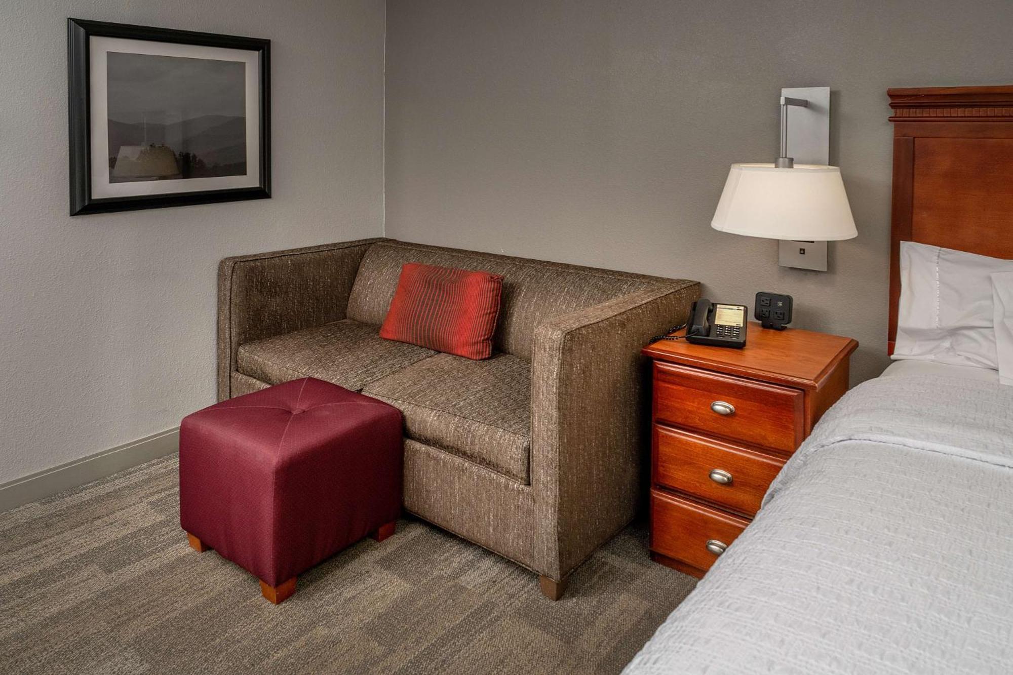 Hampton Inn Charleston Downtown Exterior photo